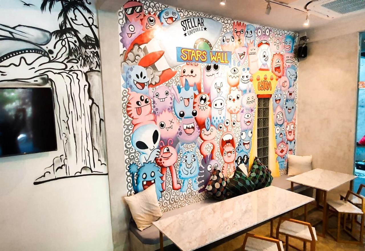 塞米亚克 Stellar Capsules旅舍 外观 照片 The interior of the restaurant